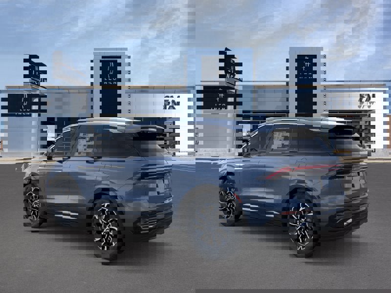 New 2026 Lincoln Nautilus Premier w/ Equipment Group 102A AWD/4WD image 4