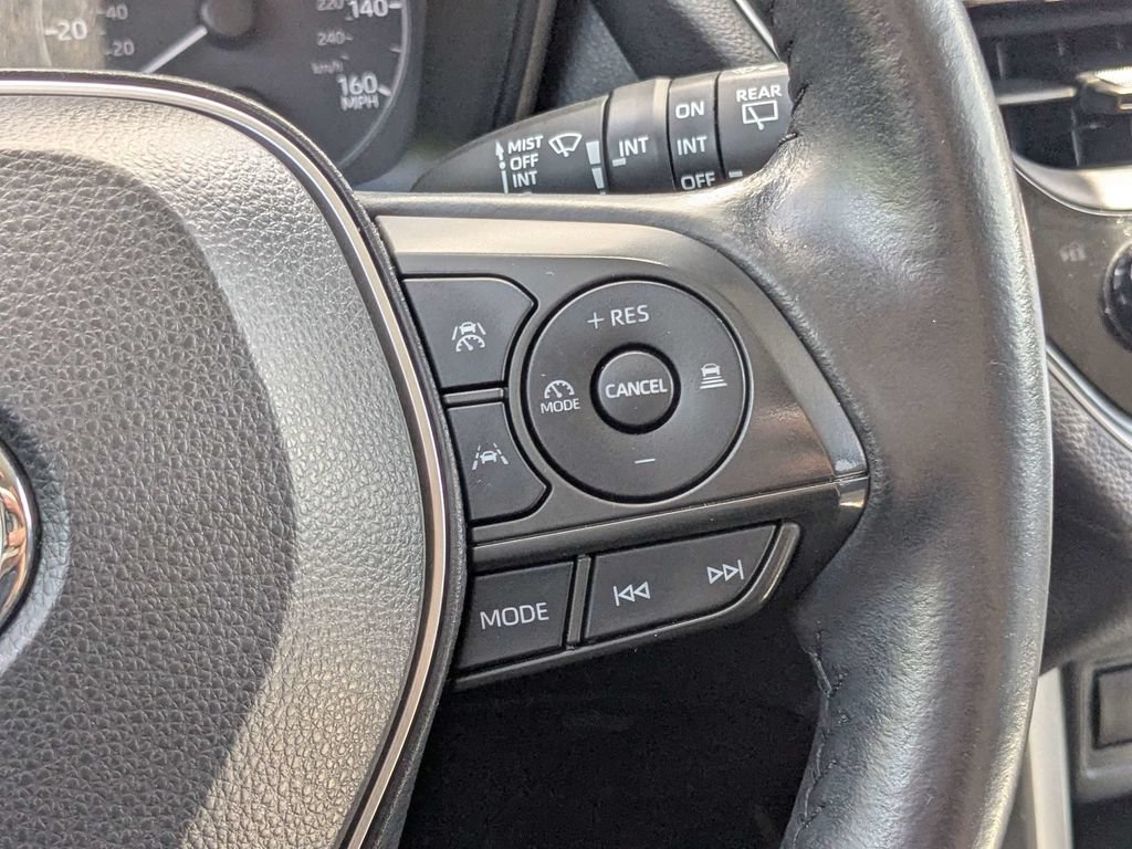 Used 2023 Toyota Corolla Cross LE FWD image 23