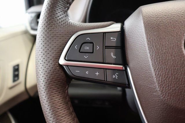 Used 2024 Toyota Sienna Platinum image 16