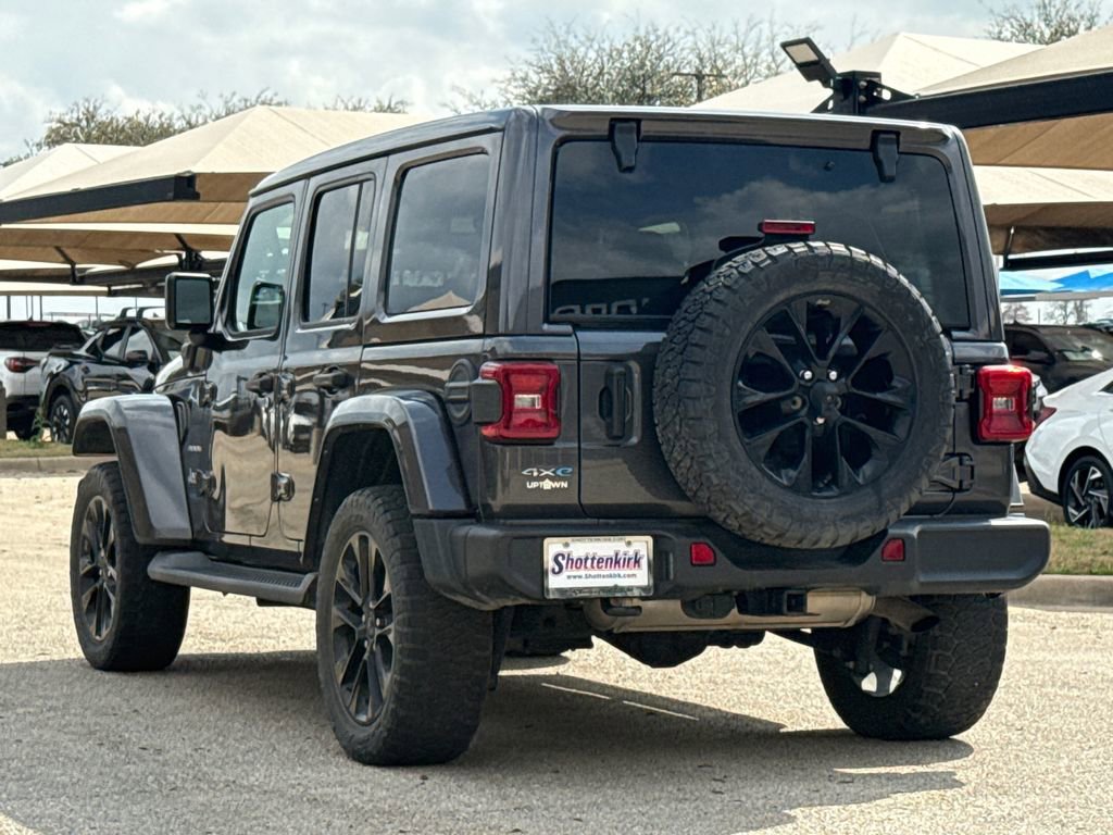 Used 2021 Jeep Wrangler Unlimited Sahara w/ Cold Weather Group image 9