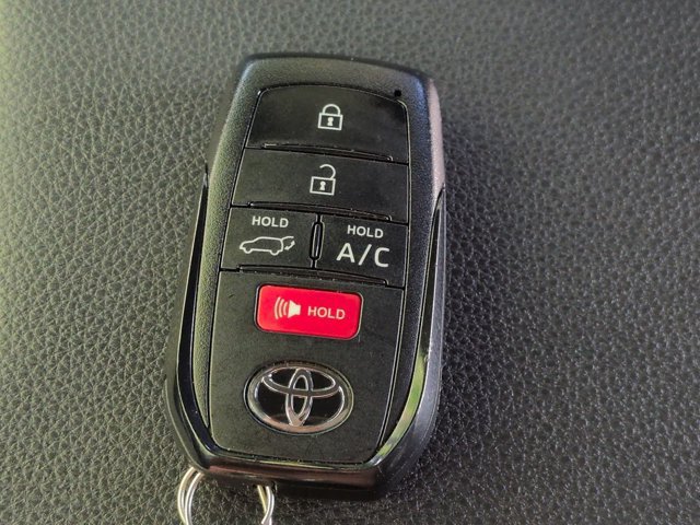 Used 2024 Toyota bZ4X AWD w/ Weather Package image 27