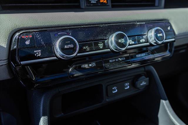 New 2026 Honda Pilot Touring image 19