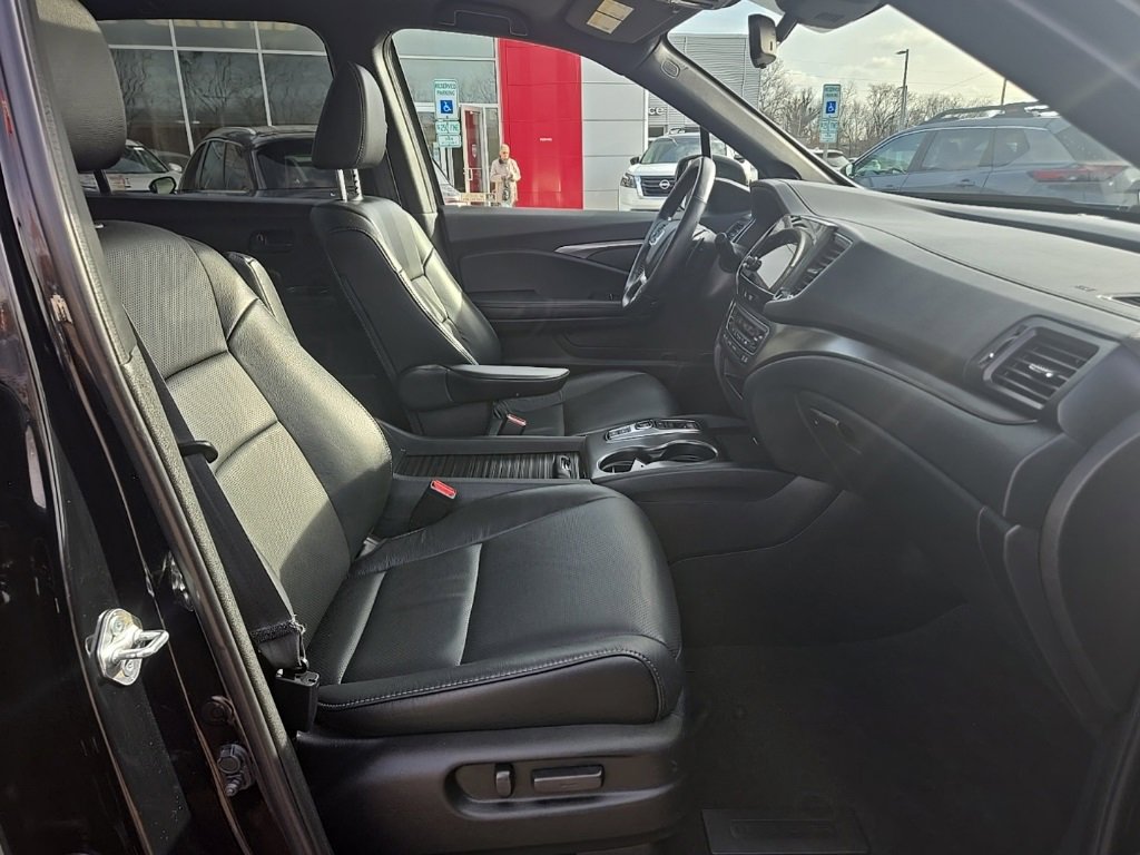 Used 2023 Honda Passport EX-L image 26