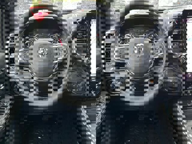 New 2026 RAM 2500 Big Horn AWD/4WD image 9