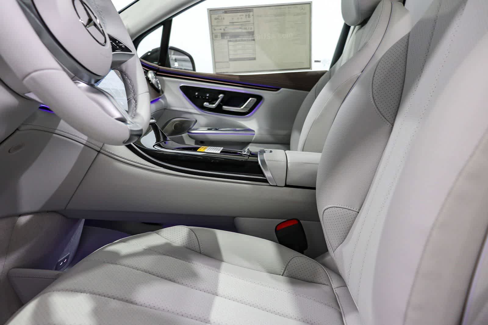 New 2026 Mercedes-Benz EQE 320 4MATIC SUV image 19