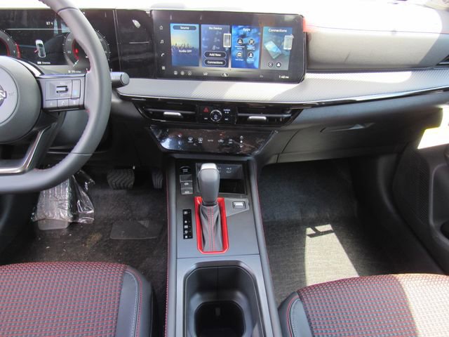 New 2026 Nissan Kicks SR image 18