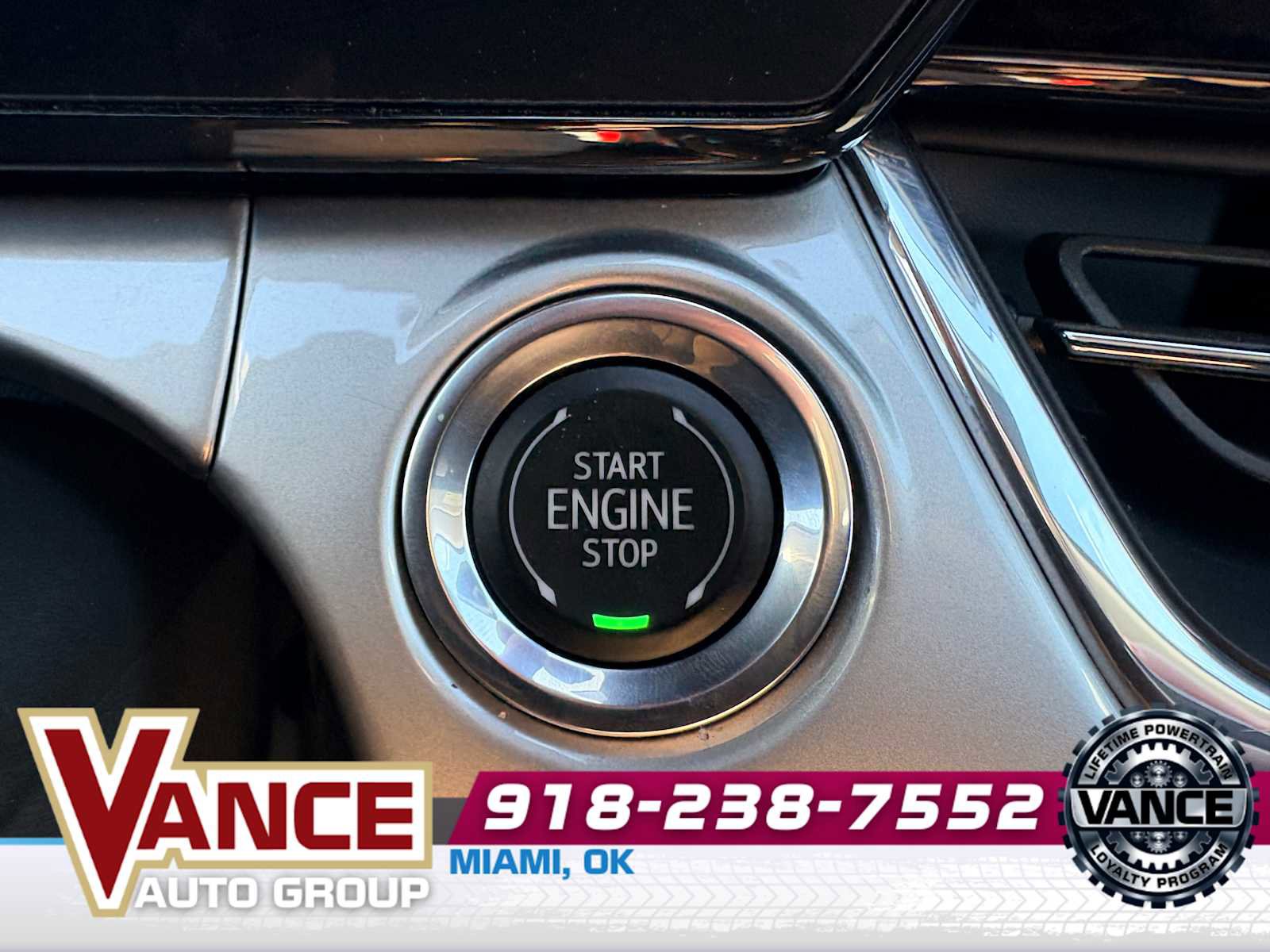 Used 2025 Chevrolet Trax LT w/ LT Convenience Package image 27