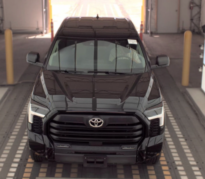 Used 2022 Toyota Tundra SR5 AWD/4WD image 5