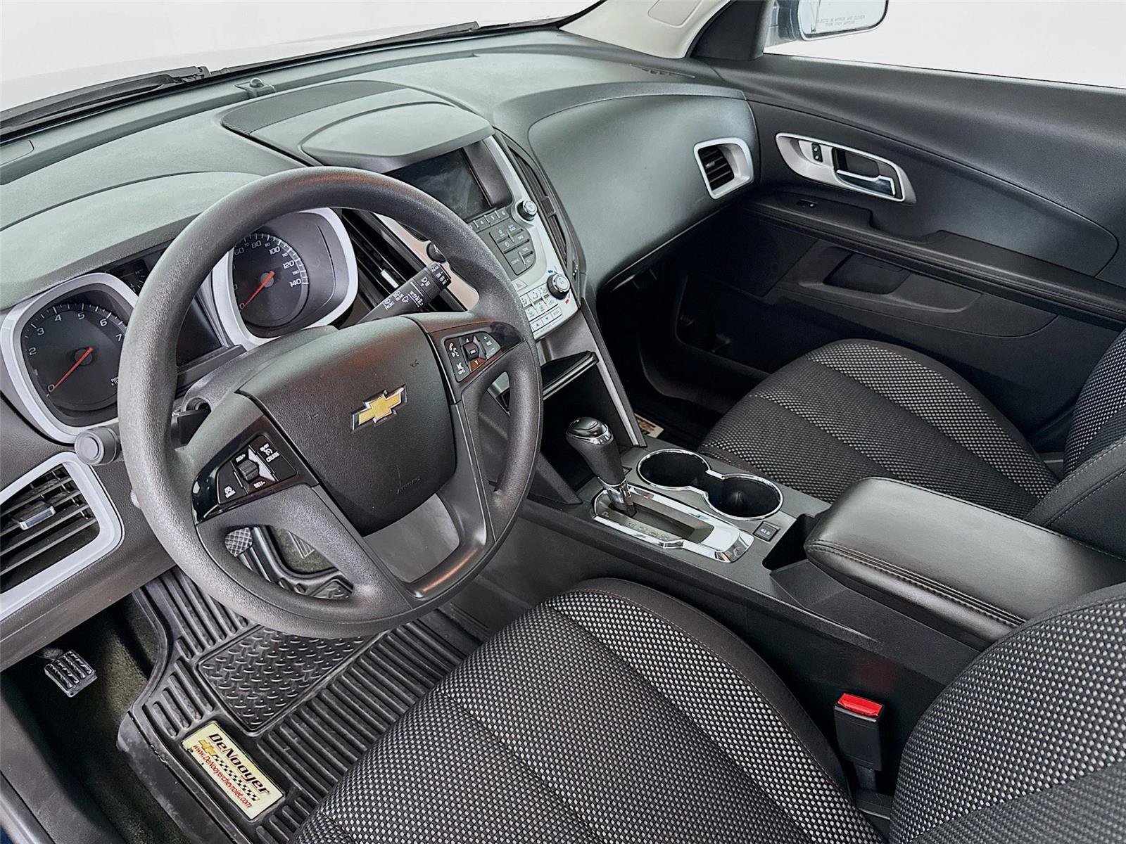 Used 2017 Chevrolet Equinox LS FWD image 11