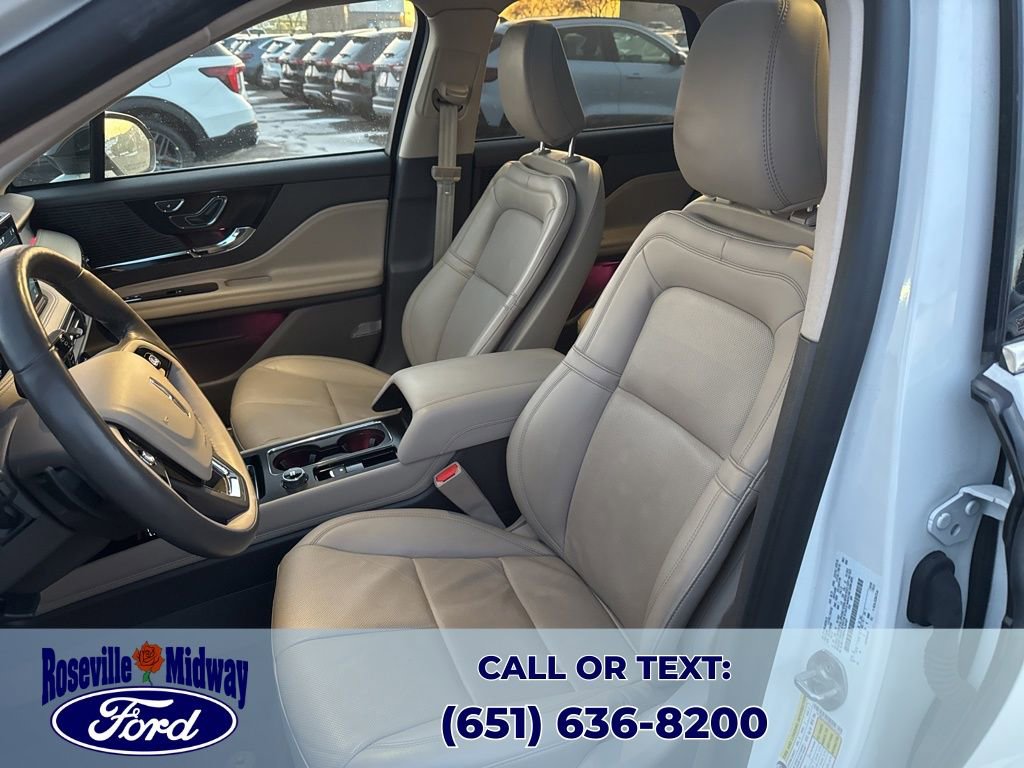 Used 2022 Lincoln Corsair AWD w/ Premium Package image 30