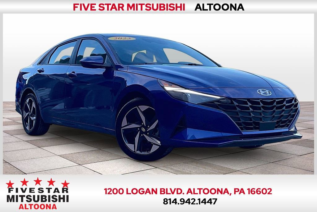 Used 2023 Hyundai Elantra SEL w/ Convenience Package image 1