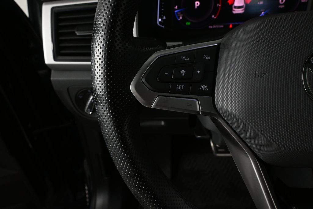 Used 2022 Volkswagen Atlas Cross Sport SEL Premium R-Line image 10