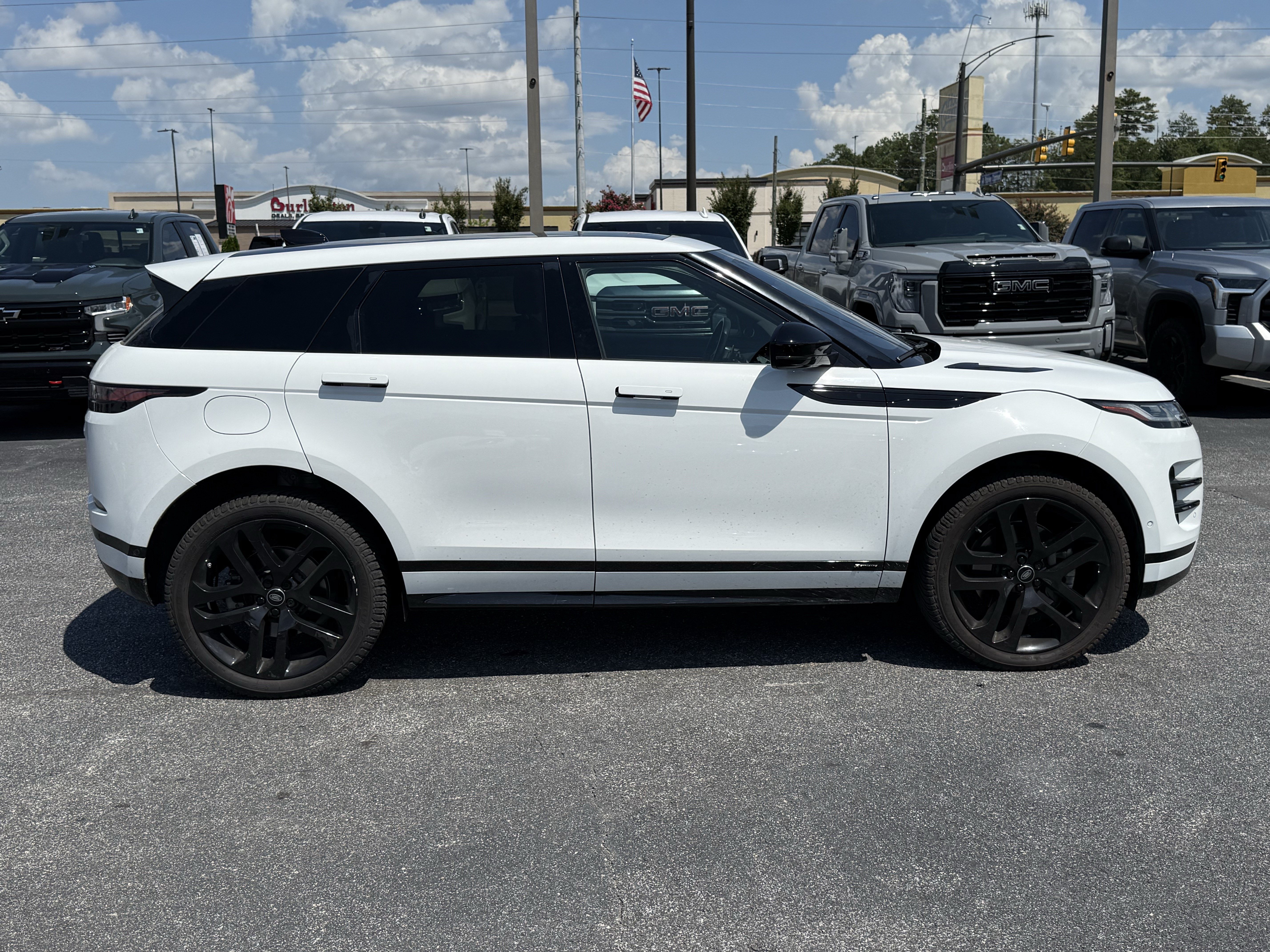 Used 2020 Land Rover Range Rover Evoque R-Dynamic HSE AWD/4WD image 12