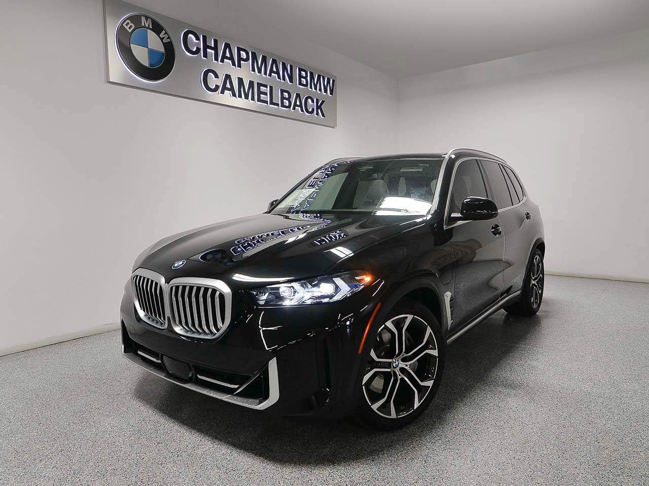 Used 2026 BMW X5 xDrive50e AWD/4WD image 1