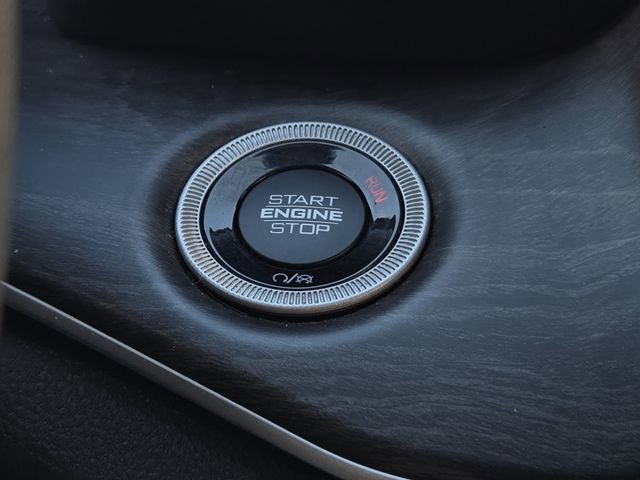 Used 2022 Jeep Grand Cherokee L Limited image 24