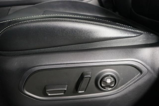 Used 2023 Jeep Grand Cherokee Limited w/ Black Appearance Package image 24