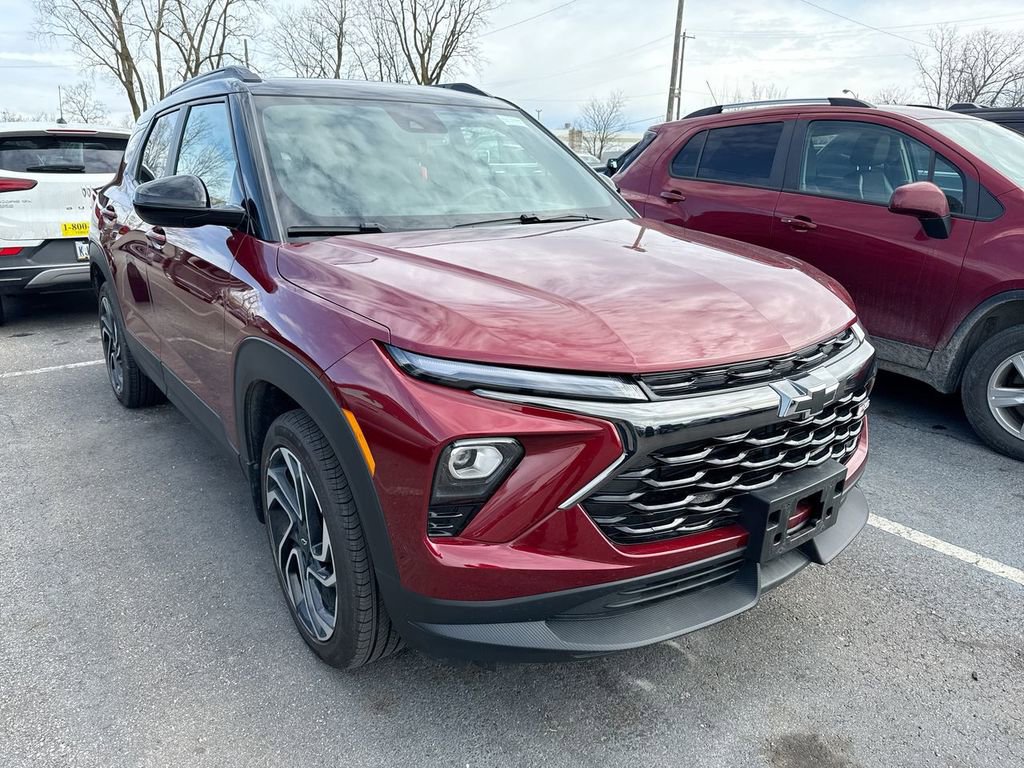 Used 2025 Chevrolet TrailBlazer RS w/ Convenience Package image 4