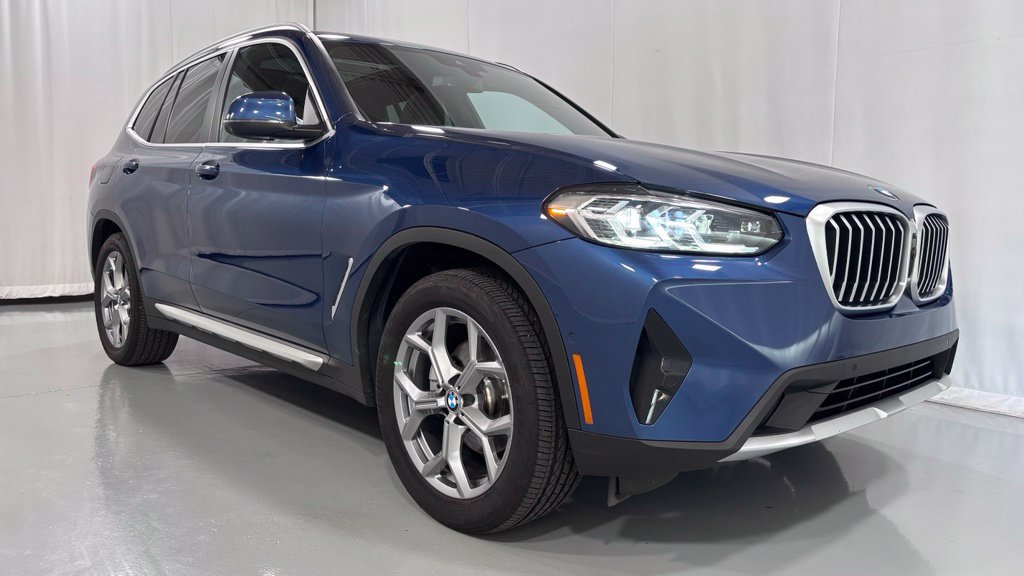 Used 2024 BMW X3 xDrive30i w/ Premium Package AWD/4WD image 4
