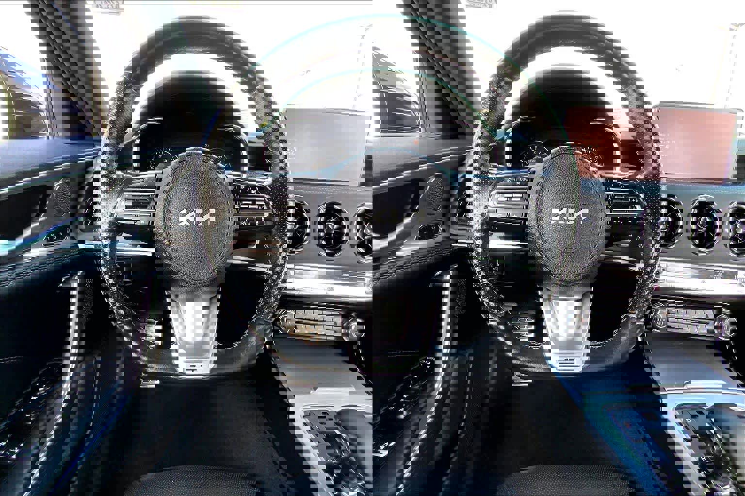 Used 2023 Kia Stinger GT2 image 6