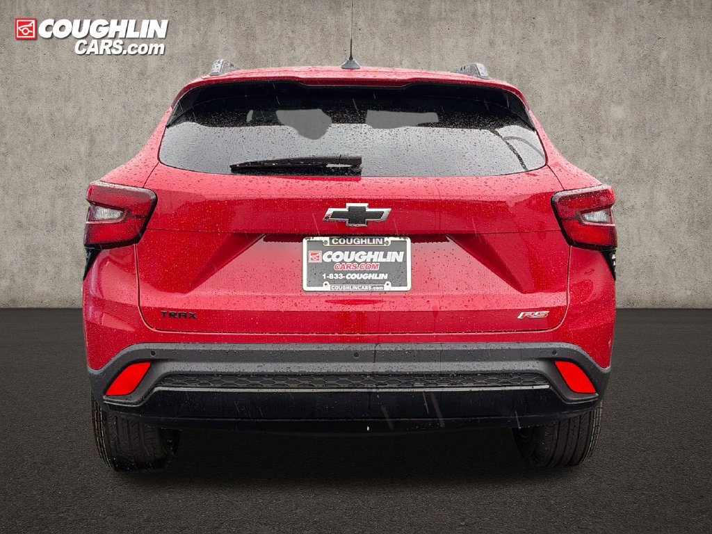 New 2026 Chevrolet Trax RS w/ Sunroof Package FWD image 5