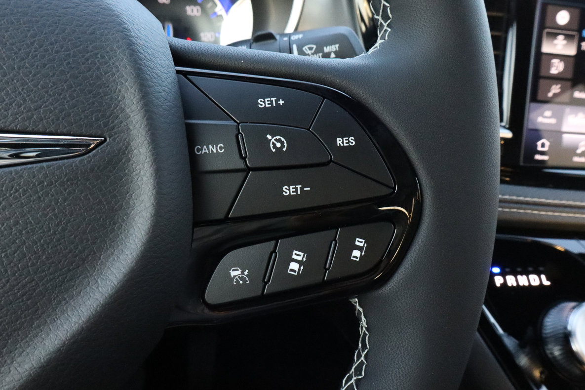 New 2026 Chrysler Pacifica Limited w/ S Appearance Package image 33