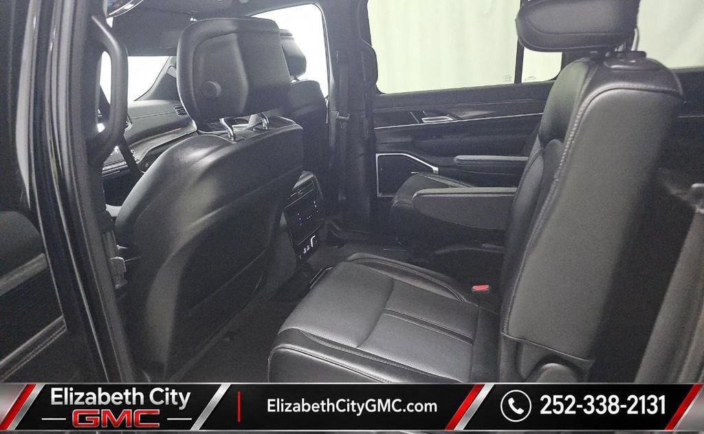 Used 2024 Jeep Wagoneer Series III AWD/4WD image 7