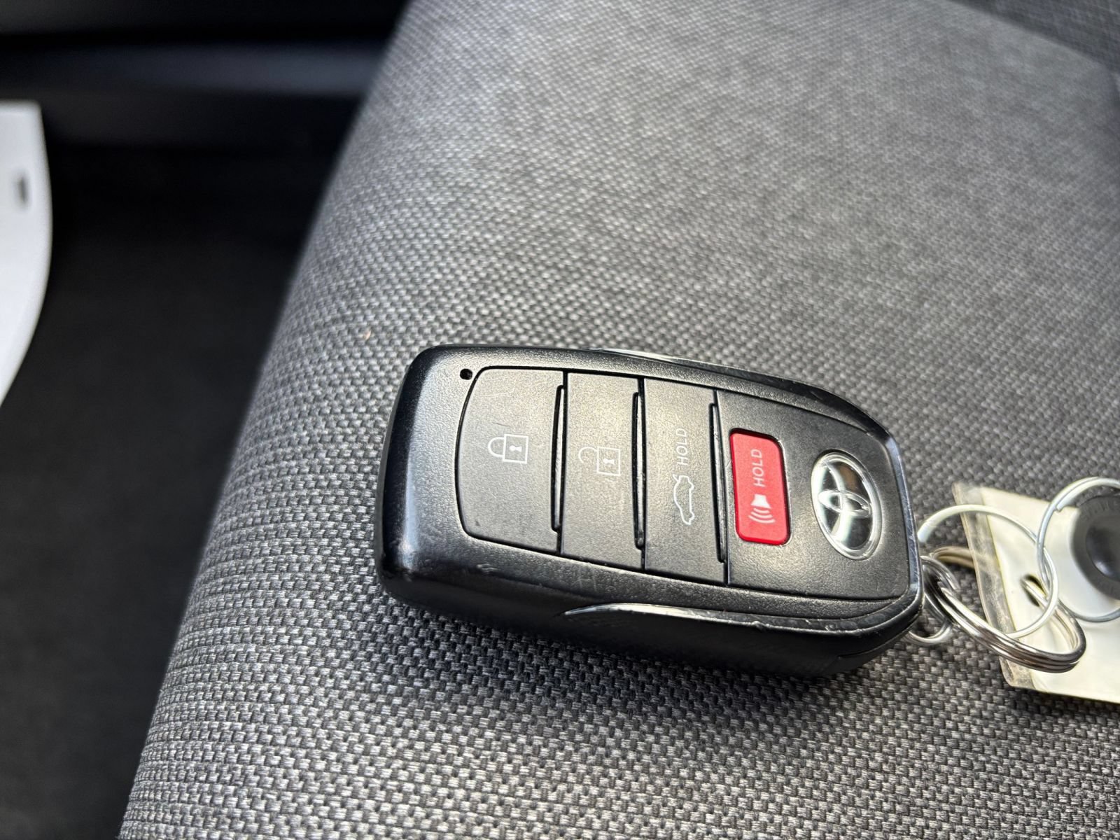 Used 2025 Toyota Camry LE FWD image 20