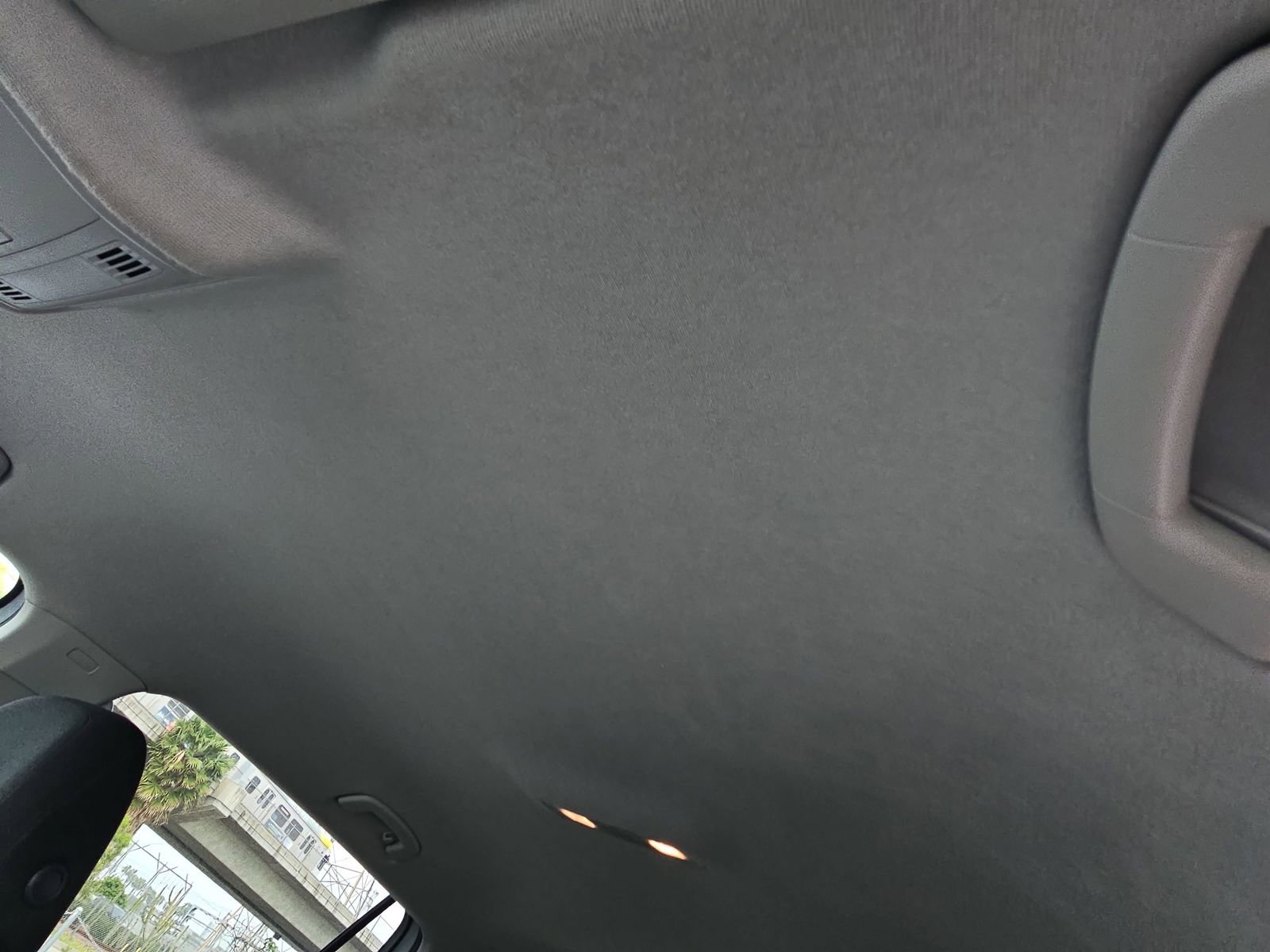 Used 2018 Volkswagen Tiguan S w/ Front Fog Lights Package image 36