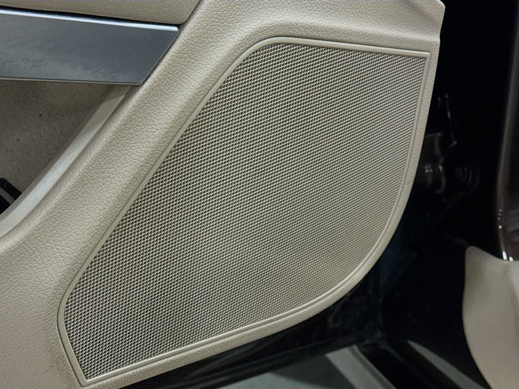 Used 2015 Mercedes-Benz E 400 Cabriolet image 23