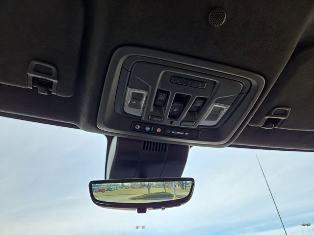 Used 2024 GMC Sierra 1500 Denali Ultimate image 32