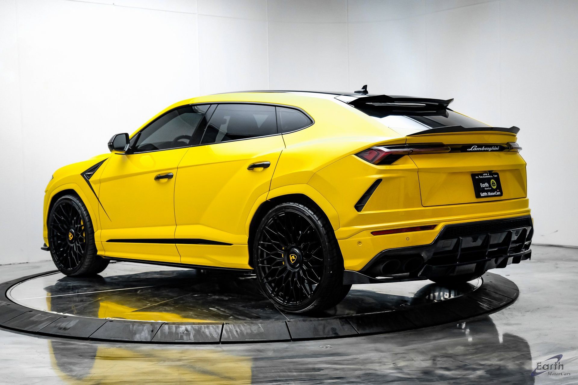 Used 2021 Lamborghini Urus image 14