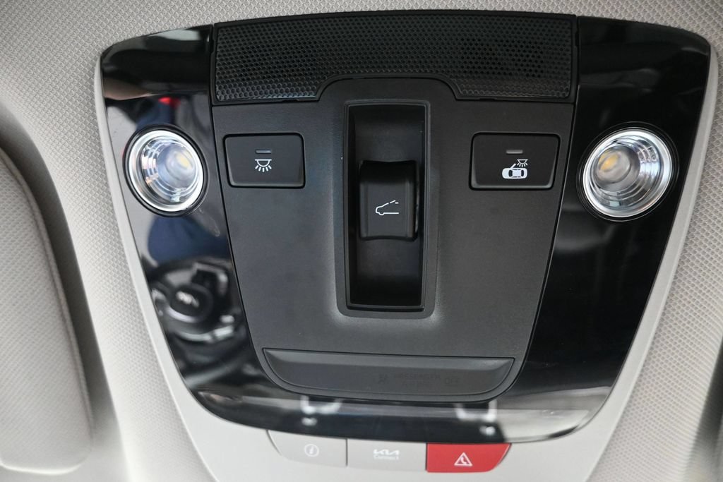 Used 2023 Kia Sorento S w/ Panoramic Sunroof Package AWD/4WD image 21