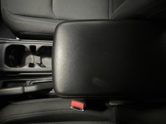 Used 2021 Jeep Wrangler Unlimited Sport AWD/4WD image 17