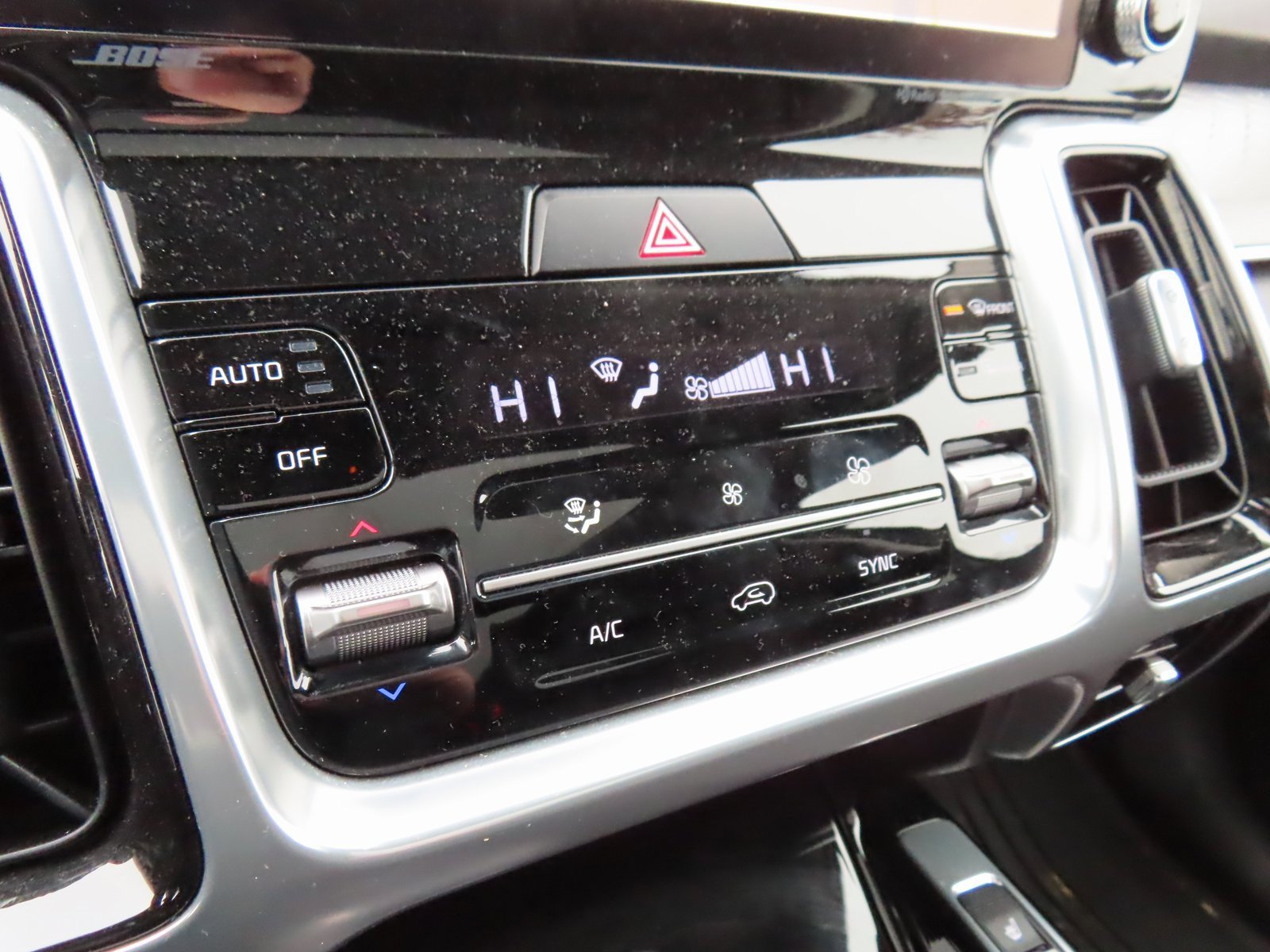 Used 2023 Kia Sorento SX image 24