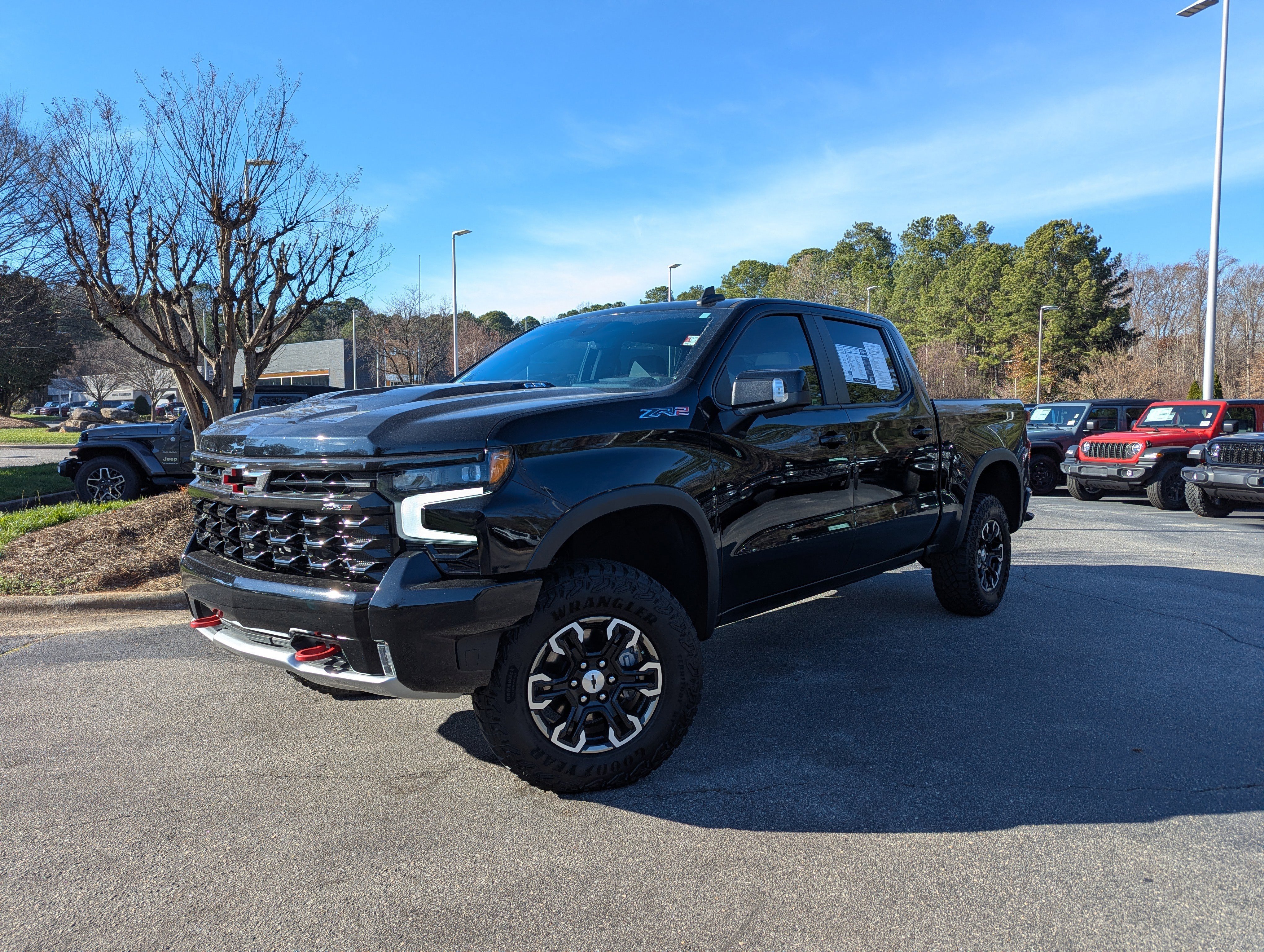 Used 2022 Chevrolet Silverado 1500 ZR2 w/ Technology Package image 1