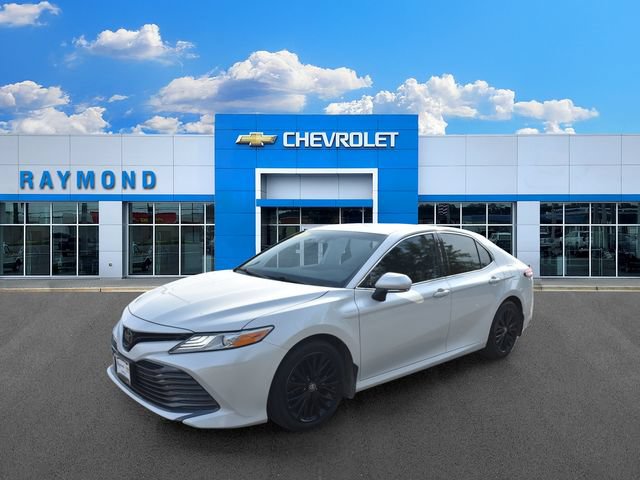 Used 2020 Toyota Camry XLE FWD image 8