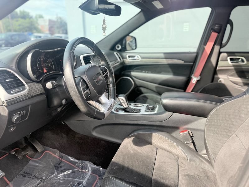 Used 2018 Jeep Grand Cherokee Trackhawk AWD/4WD image 24