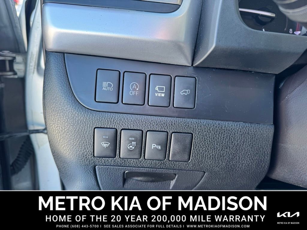 Used 2019 Toyota Highlander Limited Platinum image 14