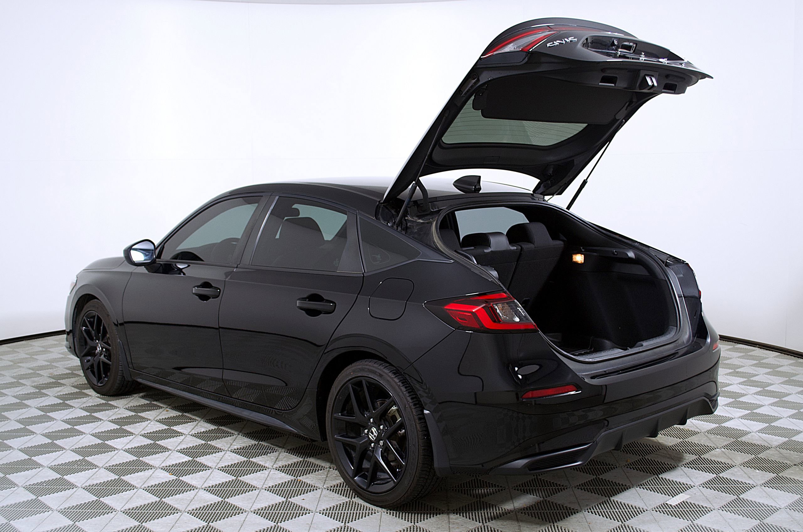 Used 2024 Honda Civic Sport image 10