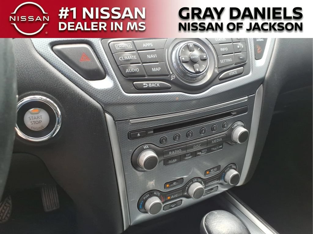 Used 2017 Nissan Pathfinder SL w/ SL Tech Package AWD/4WD image 18