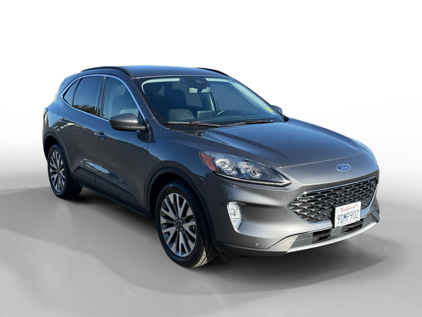 Certified 2022 Ford Escape Titanium AWD/4WD image 7