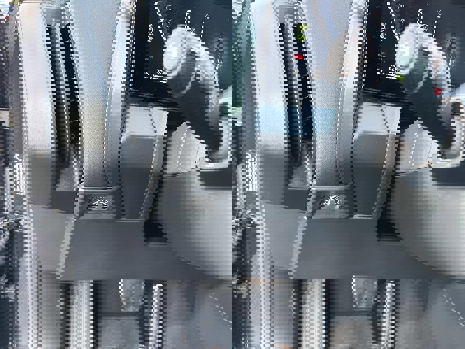 Certified 2025 BMW X3 xDrive30i w/ M Sport Package image 32