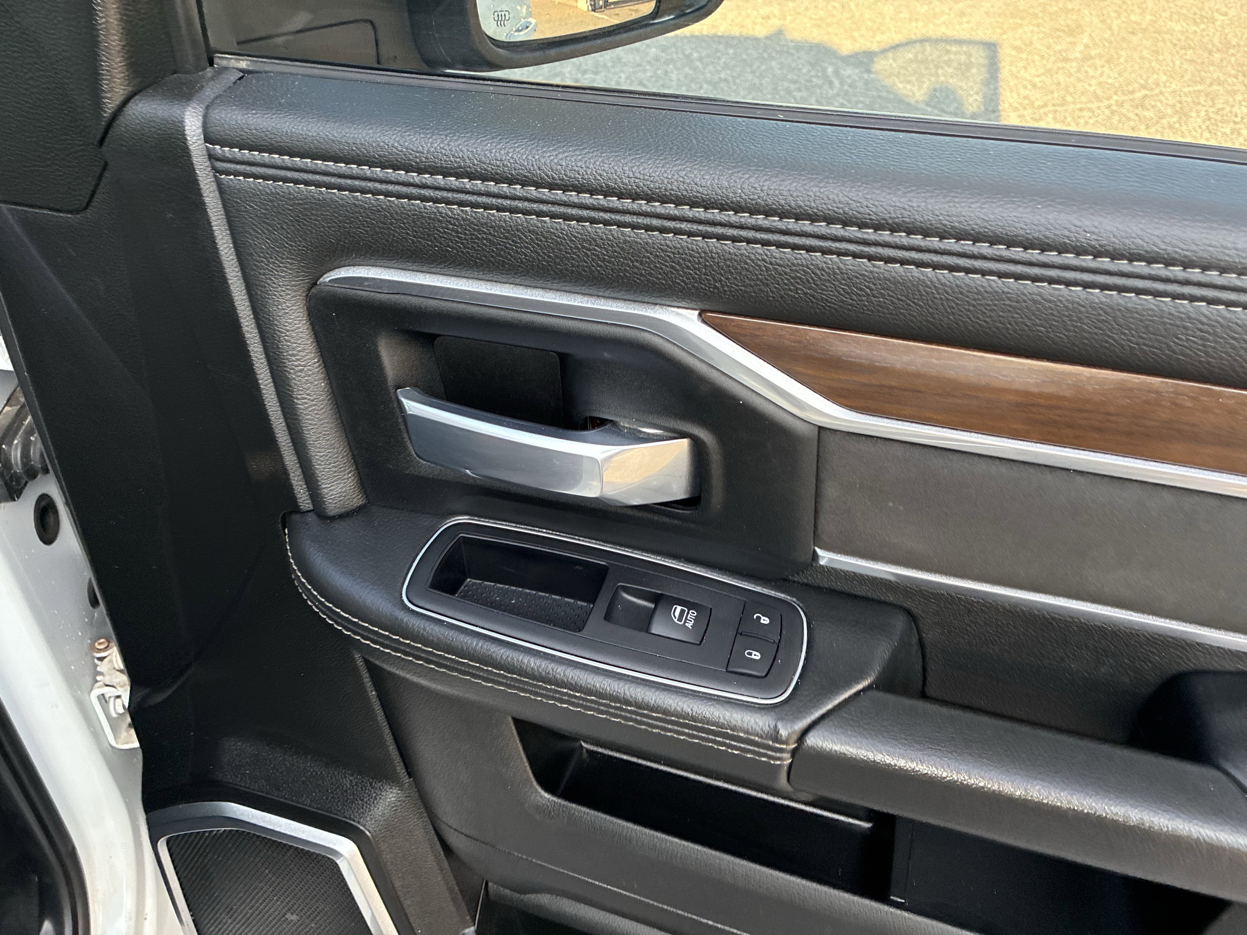 Used 2024 RAM 2500 Laramie image 29