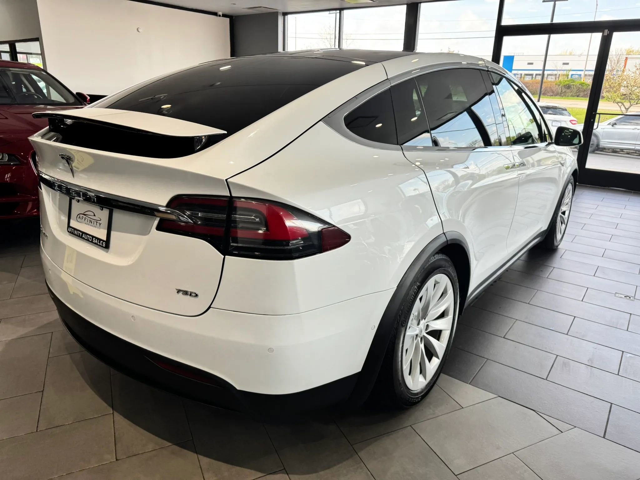 Used 2016 Tesla Model X 75D AWD/4WD image 5