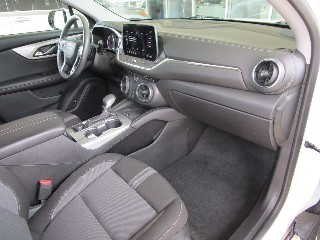 Used 2024 Chevrolet Blazer LT w/ Convenience Package FWD image 26