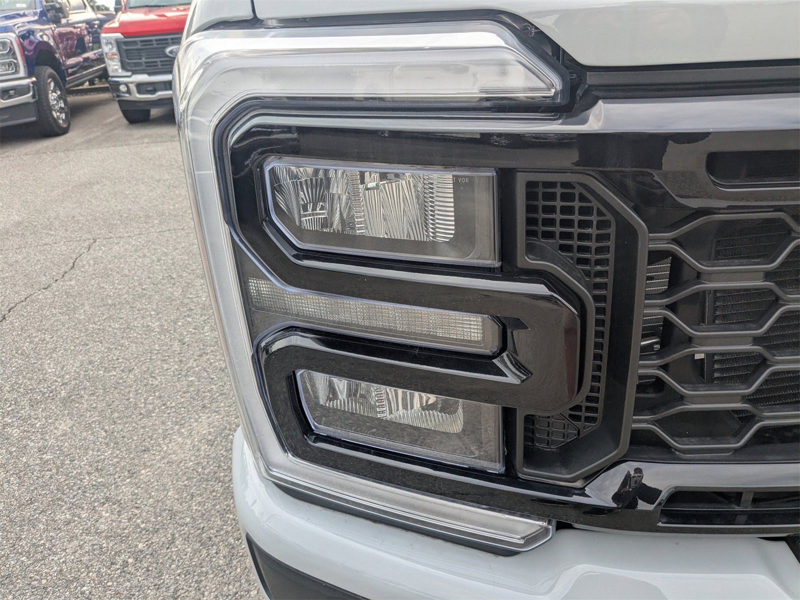 New 2025 Ford F350 Lariat w/ Lariat Ultimate Package image 10