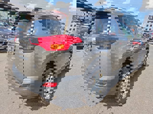 Used 2014 Toyota RAV4 LE AWD/4WD image 5