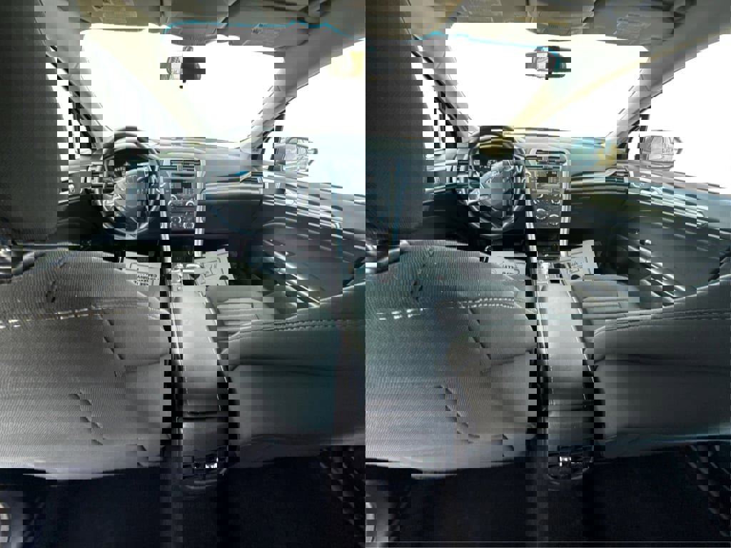 Used 2017 Ford Fusion SE image 29