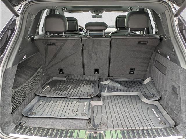 Used 2020 Porsche Cayenne S image 6