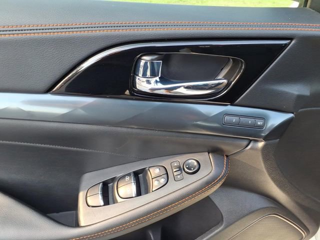 Used 2023 Nissan Maxima SR w/ Sport Mat Group image 13